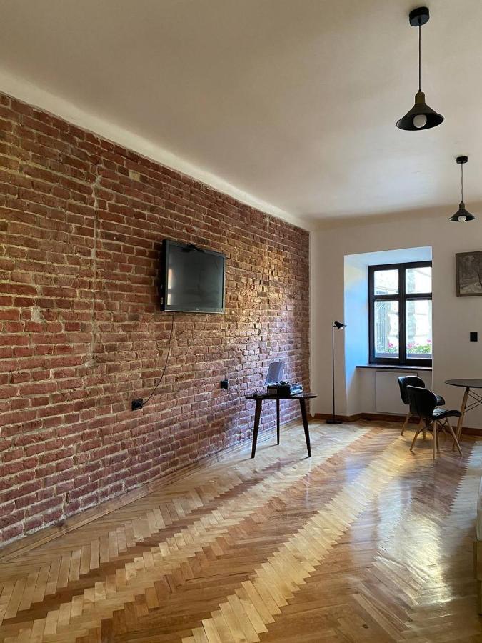 Багатомісні Апартаменти На Арсенальній Lemberg Exterior foto